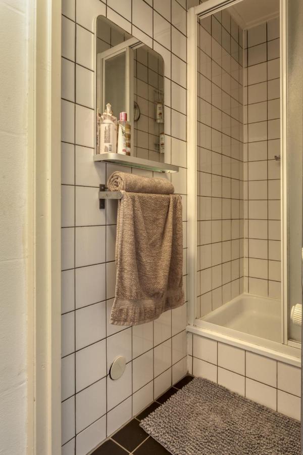 B&B 1971 Hazenstraat - Shared Bathroom 암스테르담 외부 사진